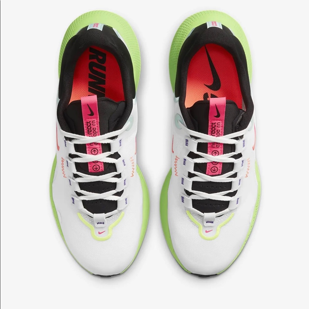 Women’s Nike React Escape Run